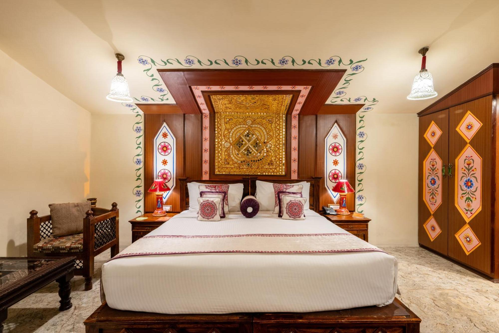 Chokhi Dhani Resort Jaipur Bagian luar foto