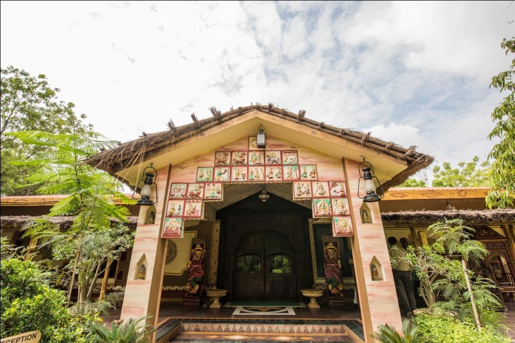 Chokhi Dhani Resort Jaipur Bagian luar foto